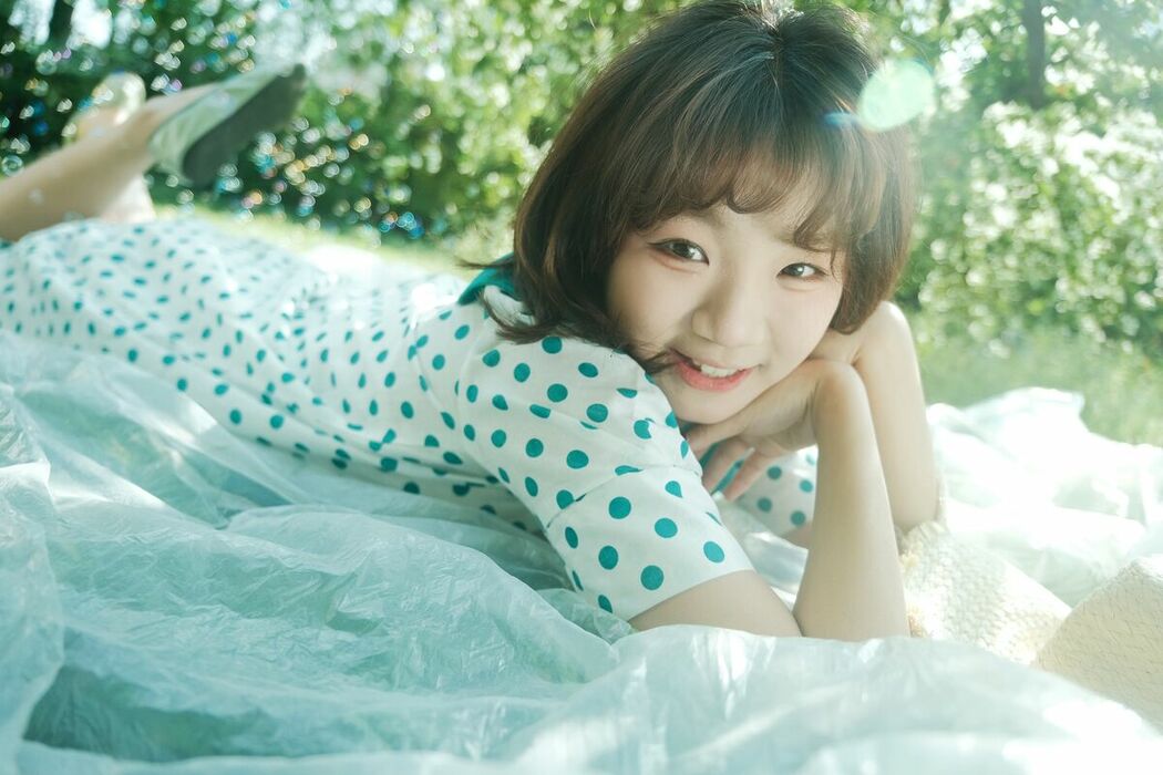 YiTuYu艺图语 Vol.9105 Yang Zi (24P)