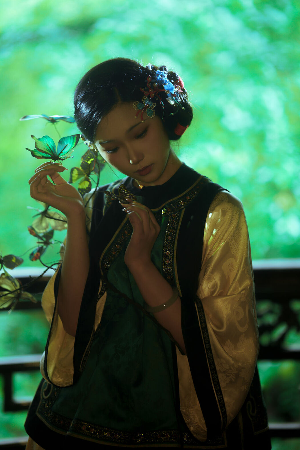 YiTuYu艺图语 Vol.9108 Yue Yue (27P)