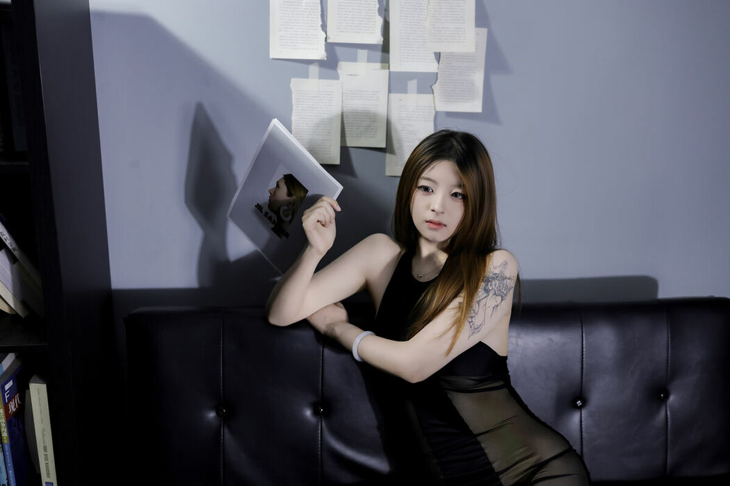 YiTuYu艺图语 Vol.9118 Li Ji Rou (33P)