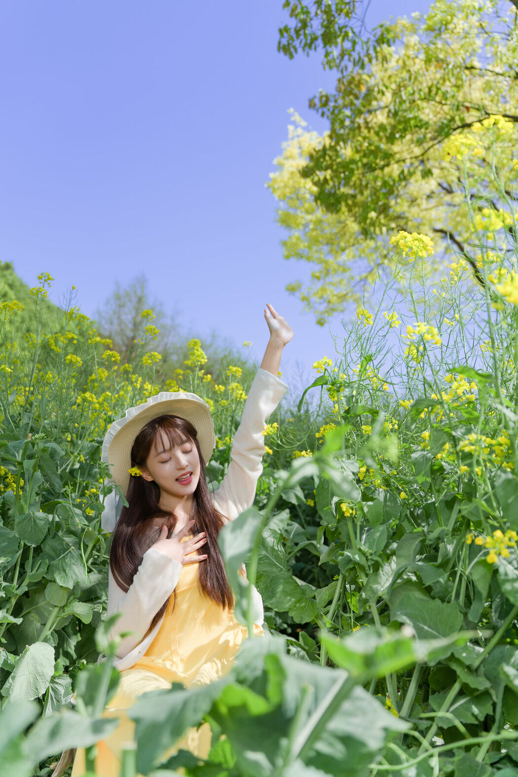 YiTuYu艺图语 Vol.9109 Xiao Yi (41P)