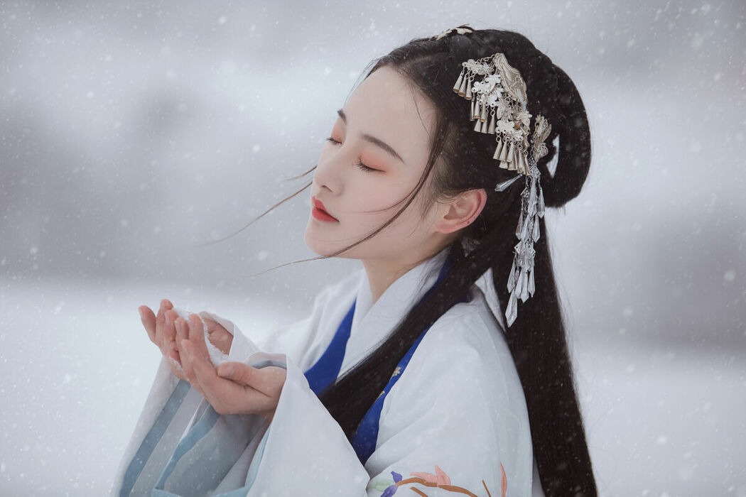 YiTuYu艺图语 Vol.9112 Shiba Yue (20P)