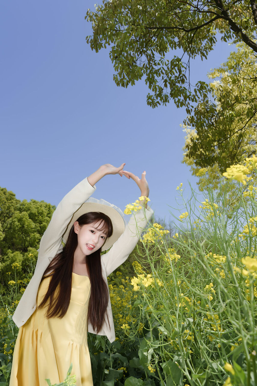 YiTuYu艺图语 Vol.9109 Xiao Yi (41P)