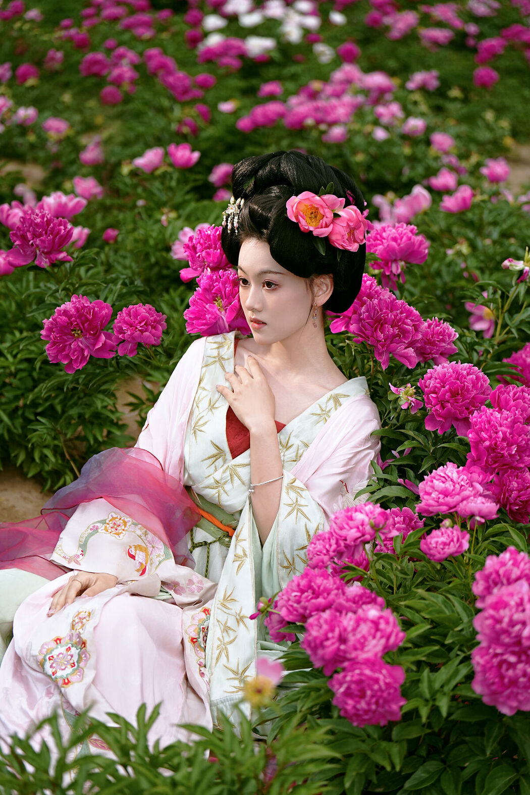 YiTuYu艺图语 Vol.9113 Li Zhi Xiao Ye (14P)