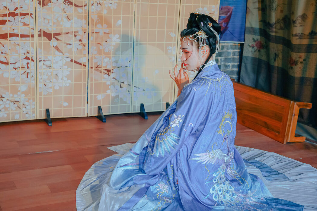 YiTuYu艺图语 Vol.9103 Shen Yan (62P)