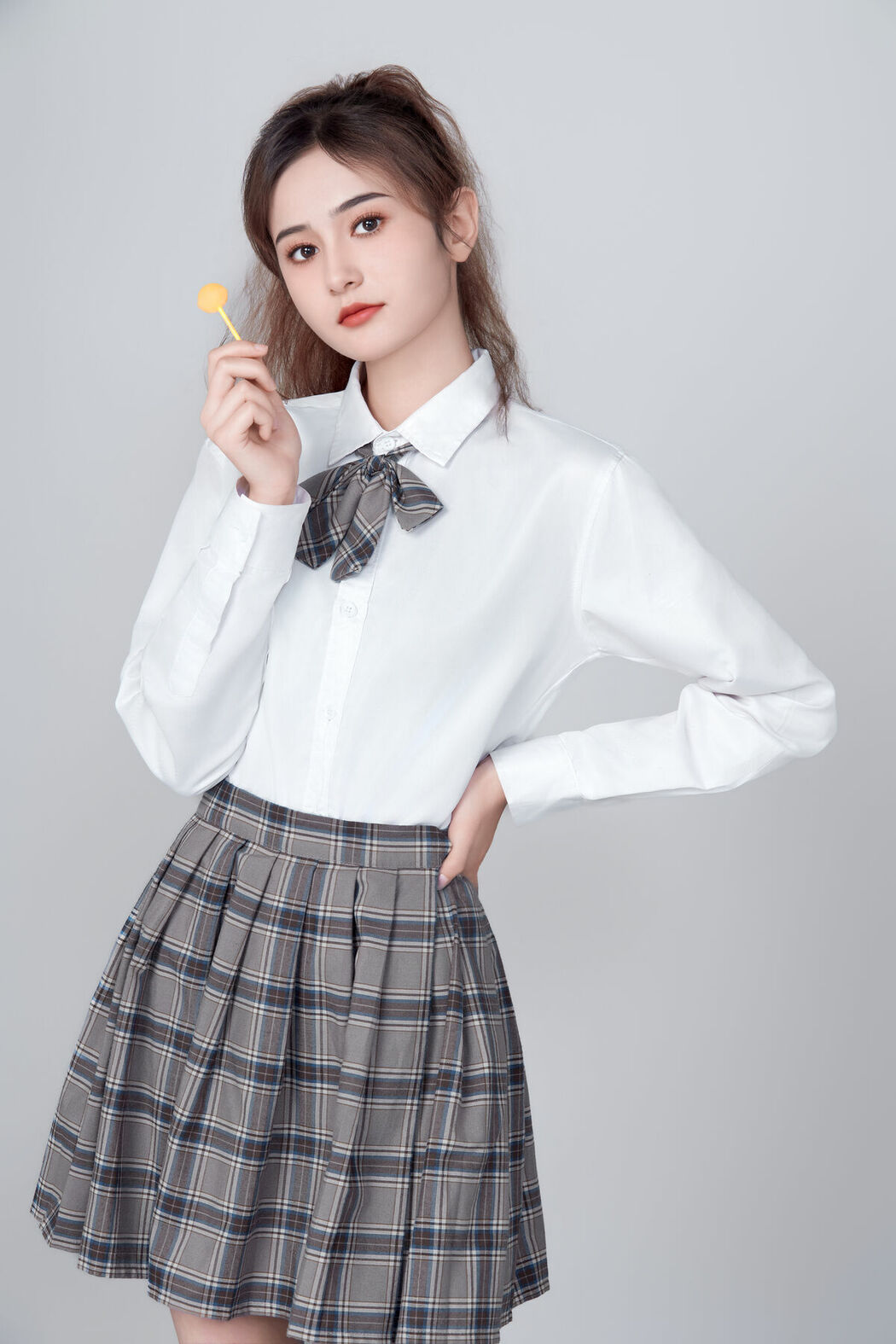 YiTuYu艺图语 Vol.9089 Kan Du Ke (15P)