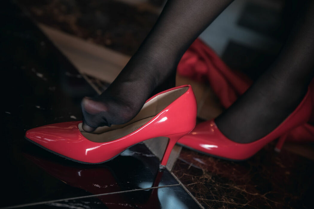 Coser@伊喵君 – 大凤 (56P)