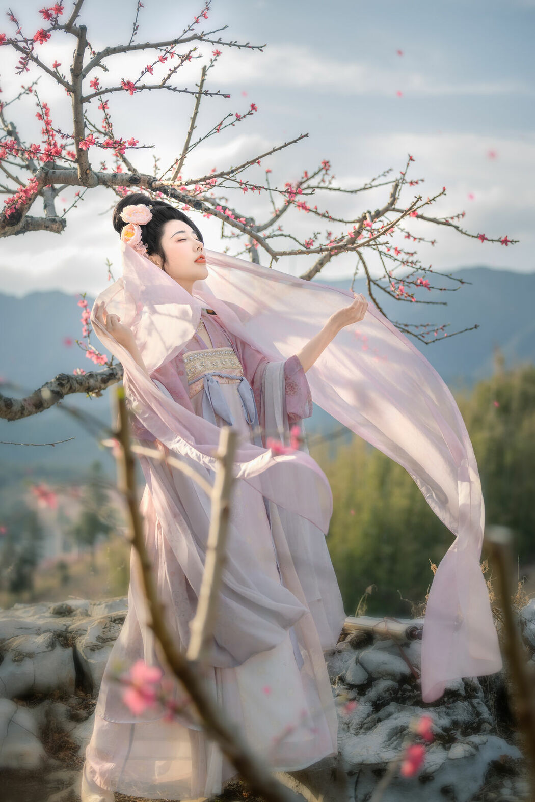 YiTuYu艺图语 Vol.9120 CC (33P)