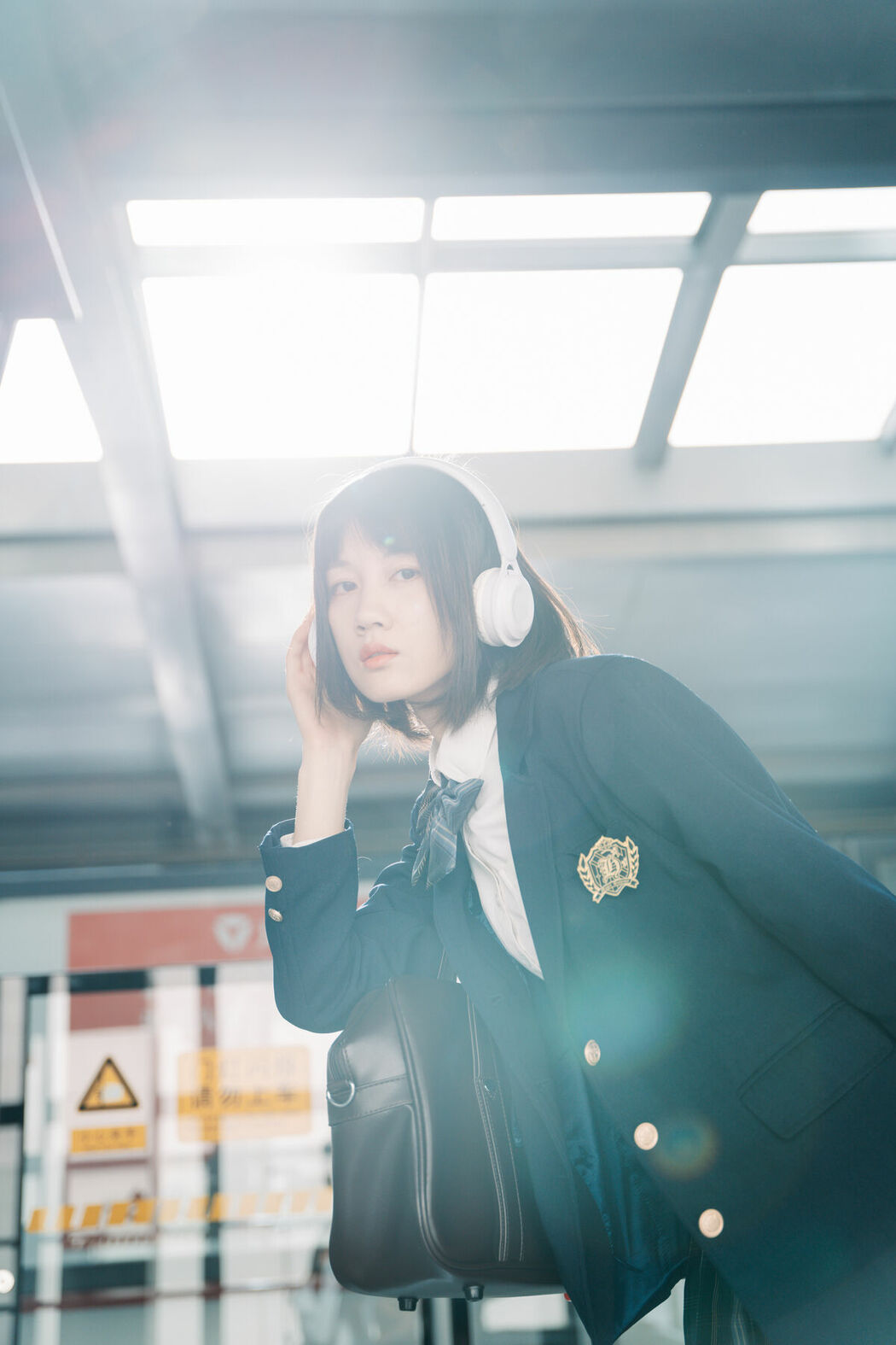 YiTuYu艺图语 Vol.9127 Qi Qi (24P)