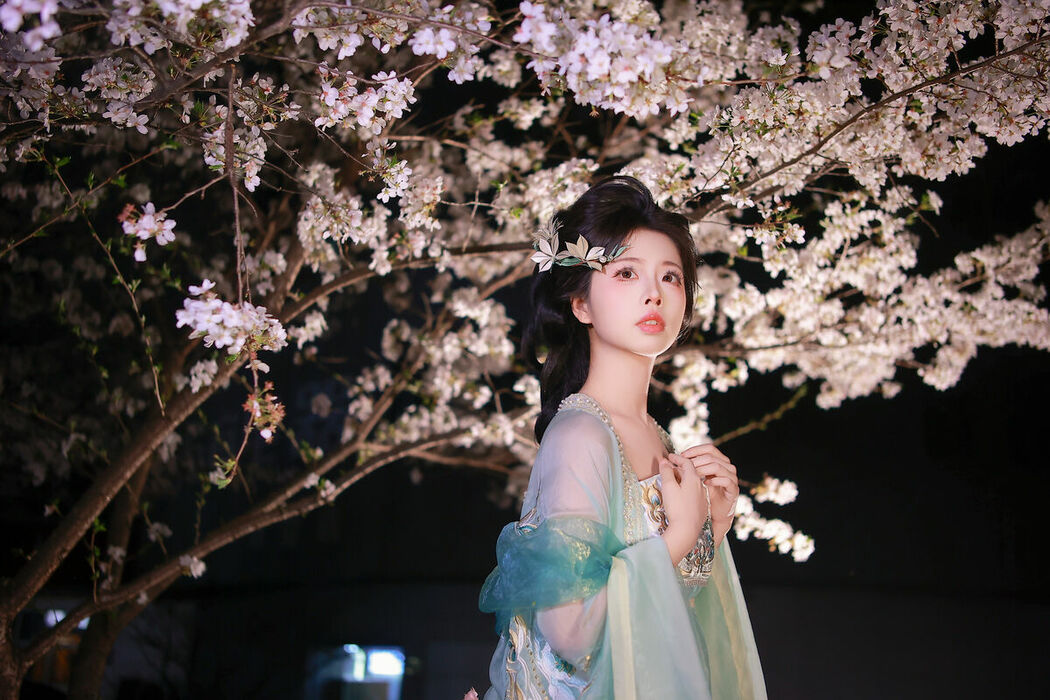 YiTuYu艺图语 Vol.9125 Fei Fei (16P)