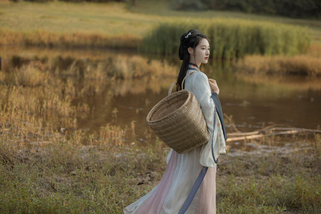 YiTuYu艺图语 Vol.9130 Shiba Yue (20P)