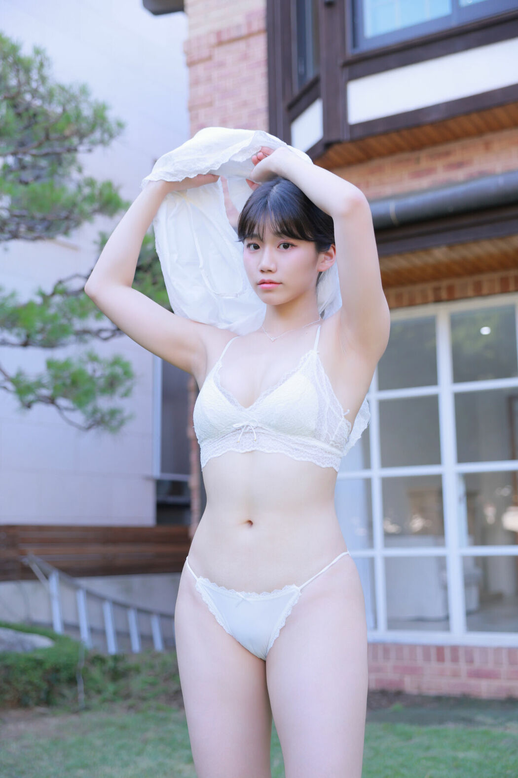 SWEETBOX Yui 유이 – Teddy Bear Part02 (49P)