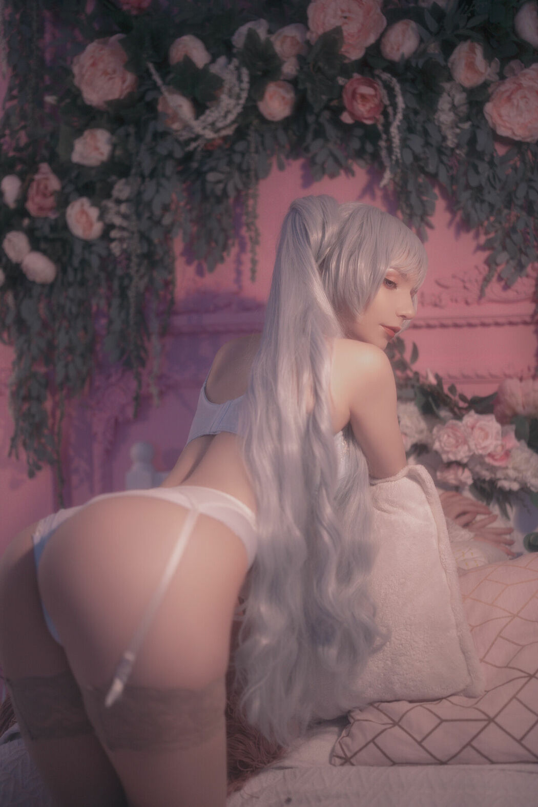 Coser@Michi Kyunn – Weiss in Flowers (61P)