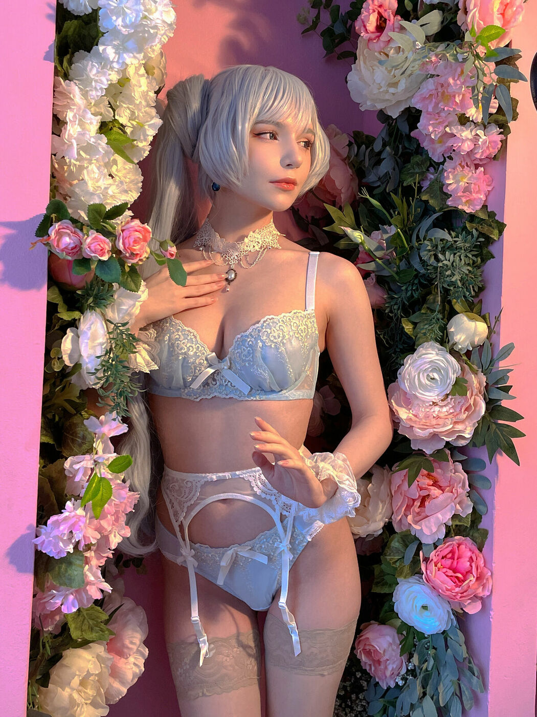 Coser@Michi Kyunn – Weiss in Flowers (61P)