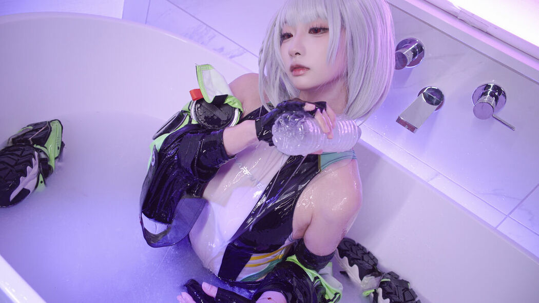 Coser@wendydydydy_酱油 – 绝区零 德玛拉竞泳 (20P – 3V)