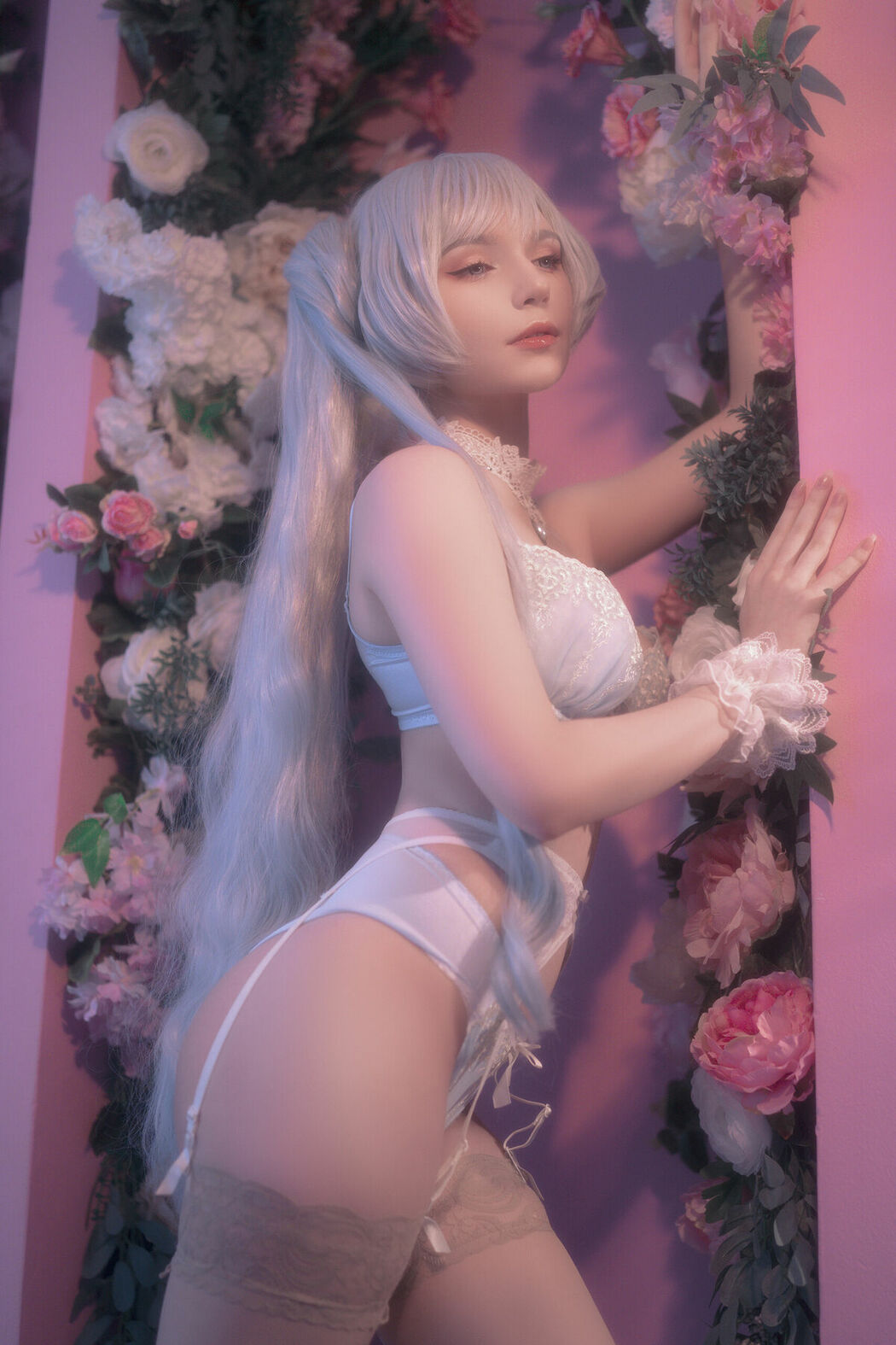 Coser@Michi Kyunn – Weiss in Flowers (61P)