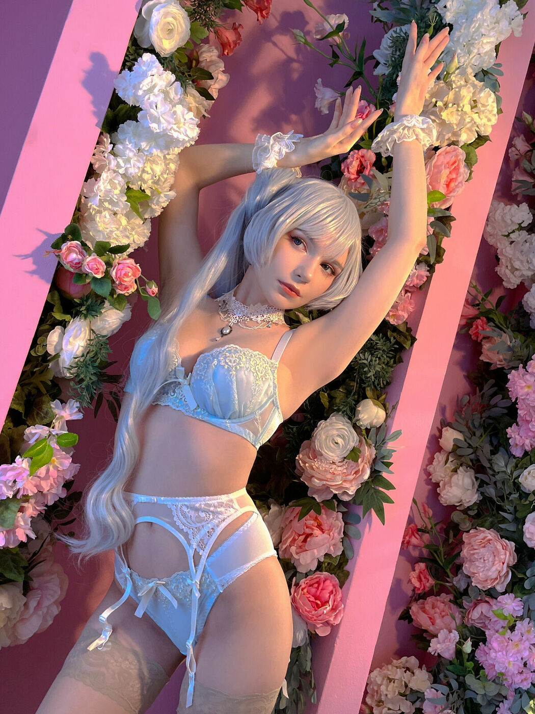 Coser@Michi Kyunn – Weiss in Flowers (61P)