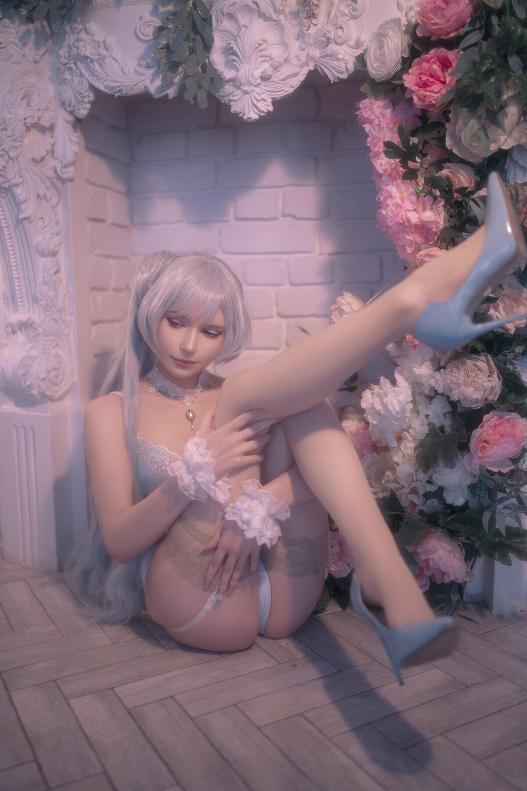 Coser@Michi Kyunn – Weiss in Flowers (61P)
