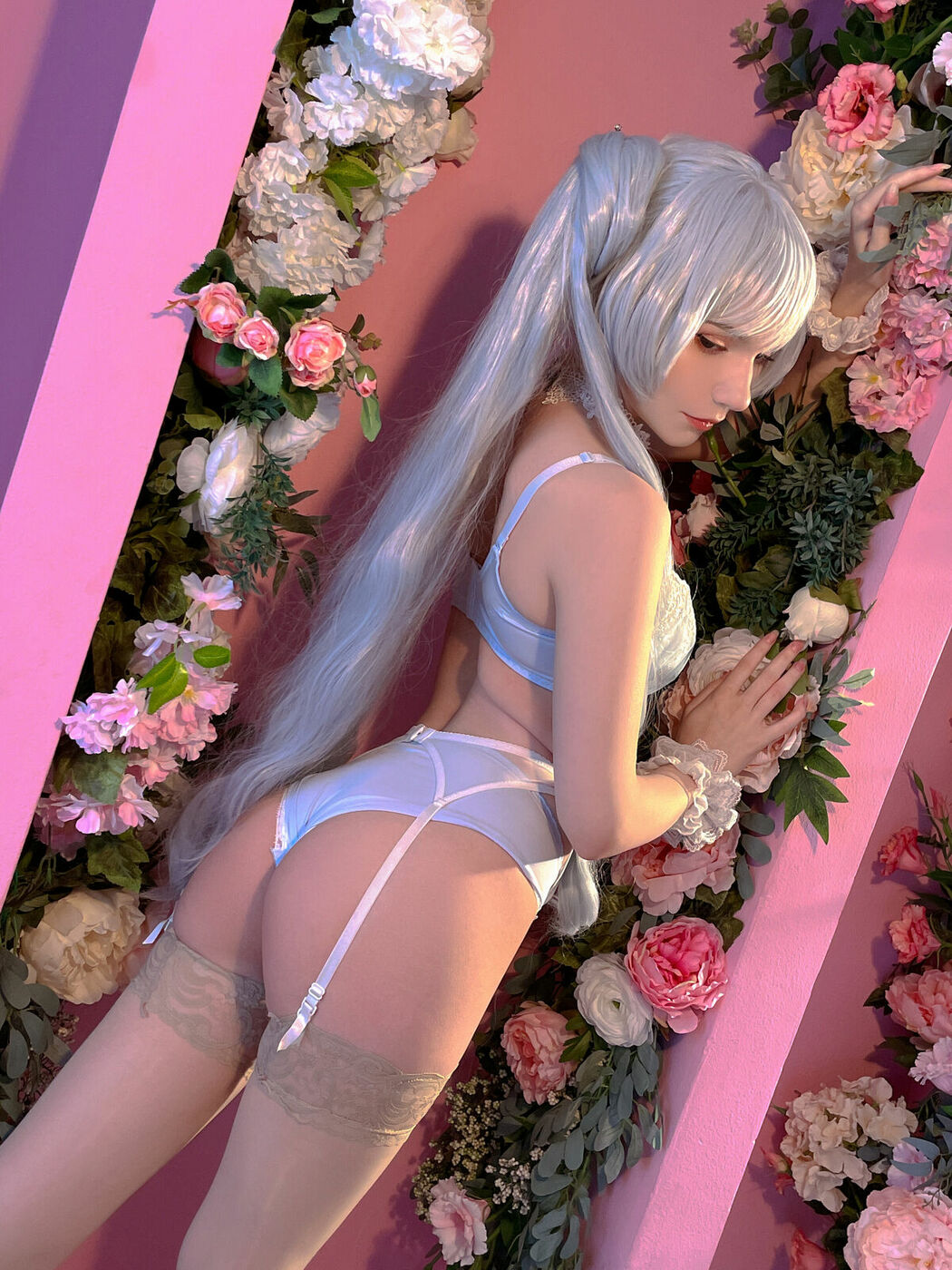 Coser@Michi Kyunn – Weiss in Flowers (61P)