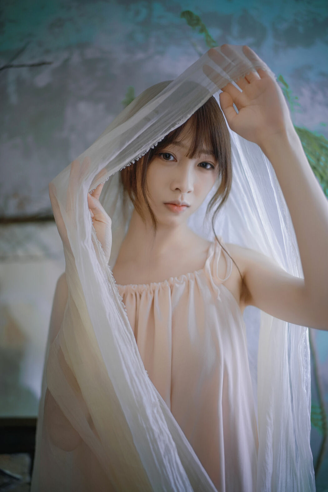 YiTuYu艺图语 Vol.9137 Kan Bu Qing Xiao Gui (42P)