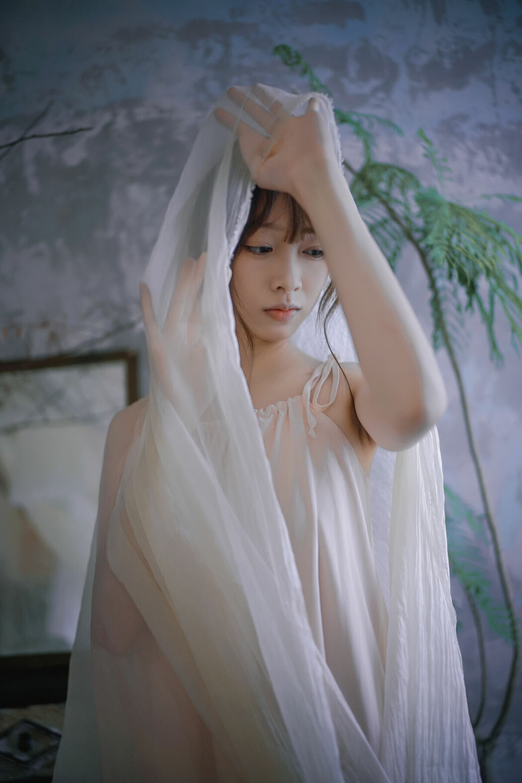 YiTuYu艺图语 Vol.9137 Kan Bu Qing Xiao Gui (42P)