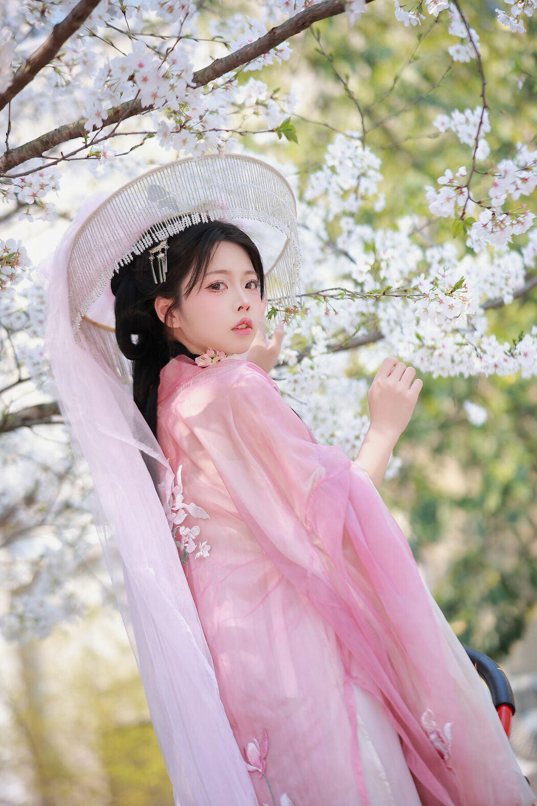 YiTuYu艺图语 Vol.9138 A Ji Yuan Zi (16P)