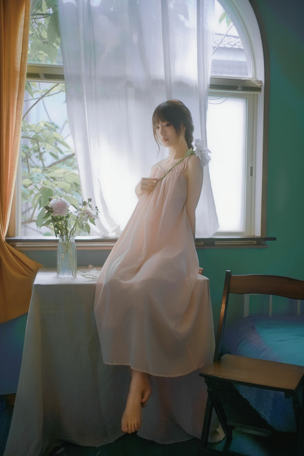 YiTuYu艺图语 Vol.9137 Kan Bu Qing Xiao Gui (42P)