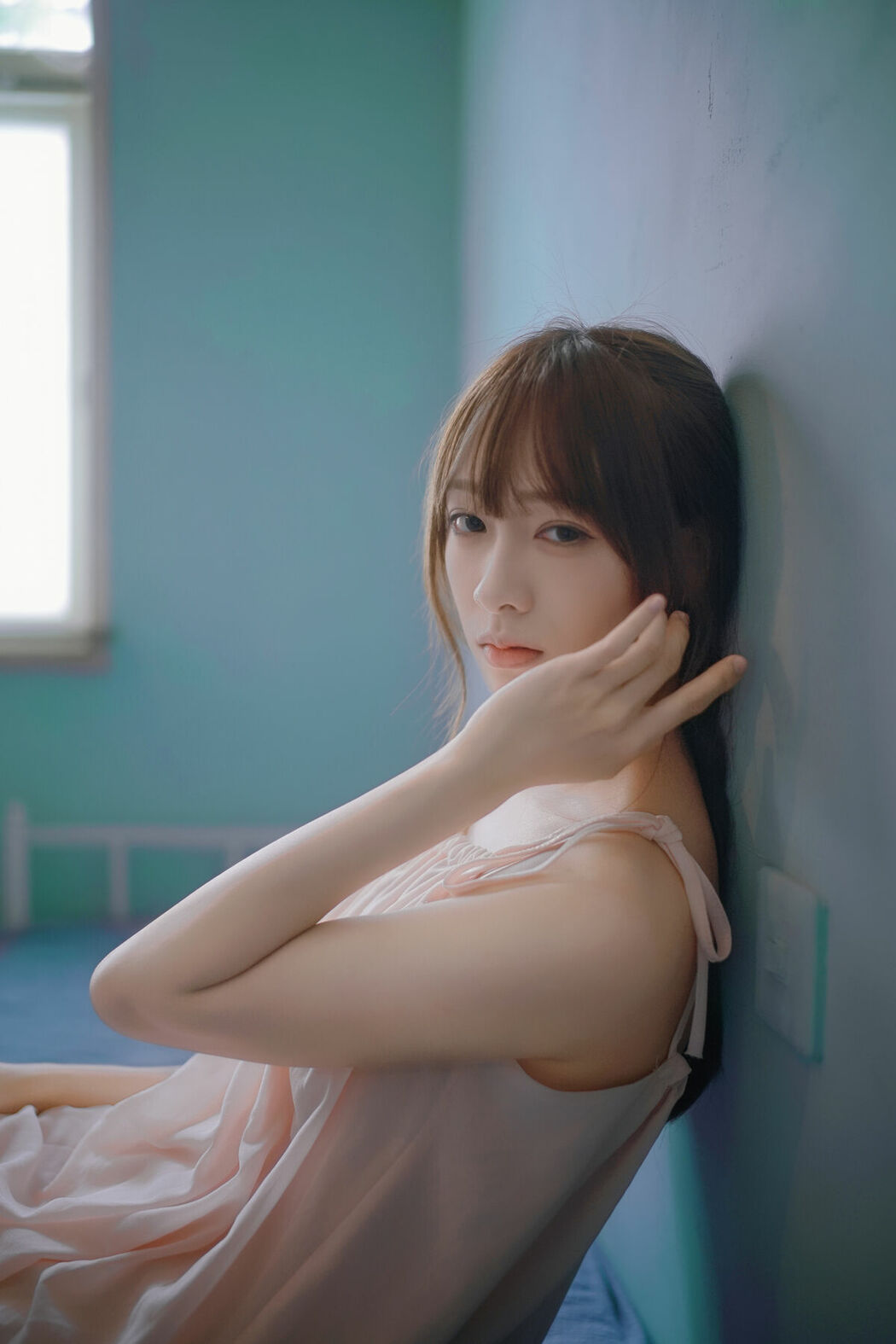 YiTuYu艺图语 Vol.9137 Kan Bu Qing Xiao Gui (42P)