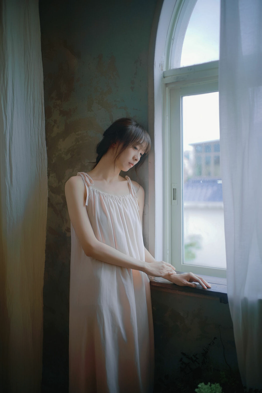 YiTuYu艺图语 Vol.9137 Kan Bu Qing Xiao Gui (42P)