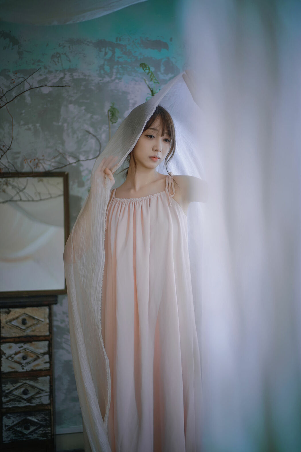 YiTuYu艺图语 Vol.9137 Kan Bu Qing Xiao Gui (42P)