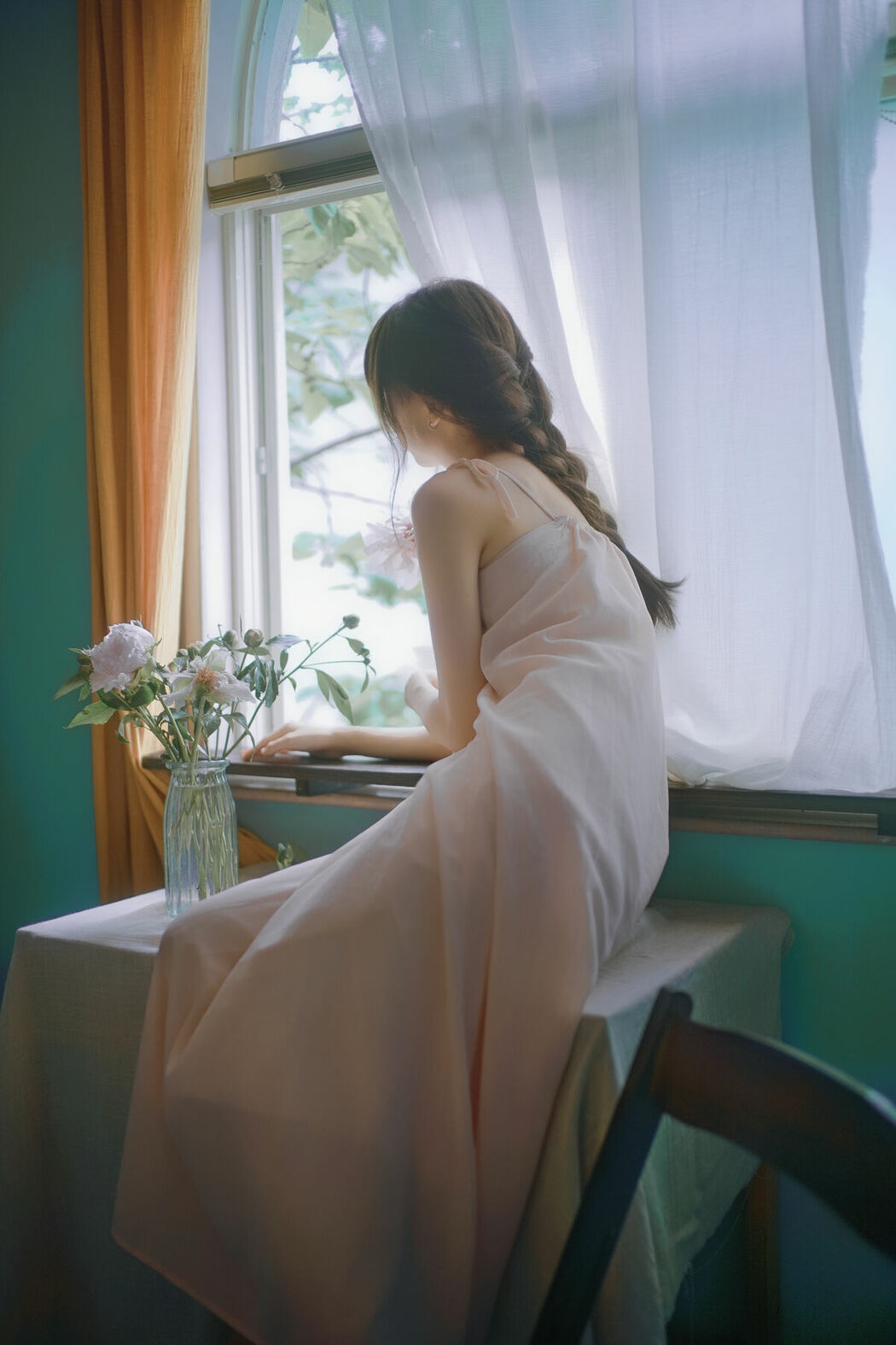 YiTuYu艺图语 Vol.9137 Kan Bu Qing Xiao Gui (42P)