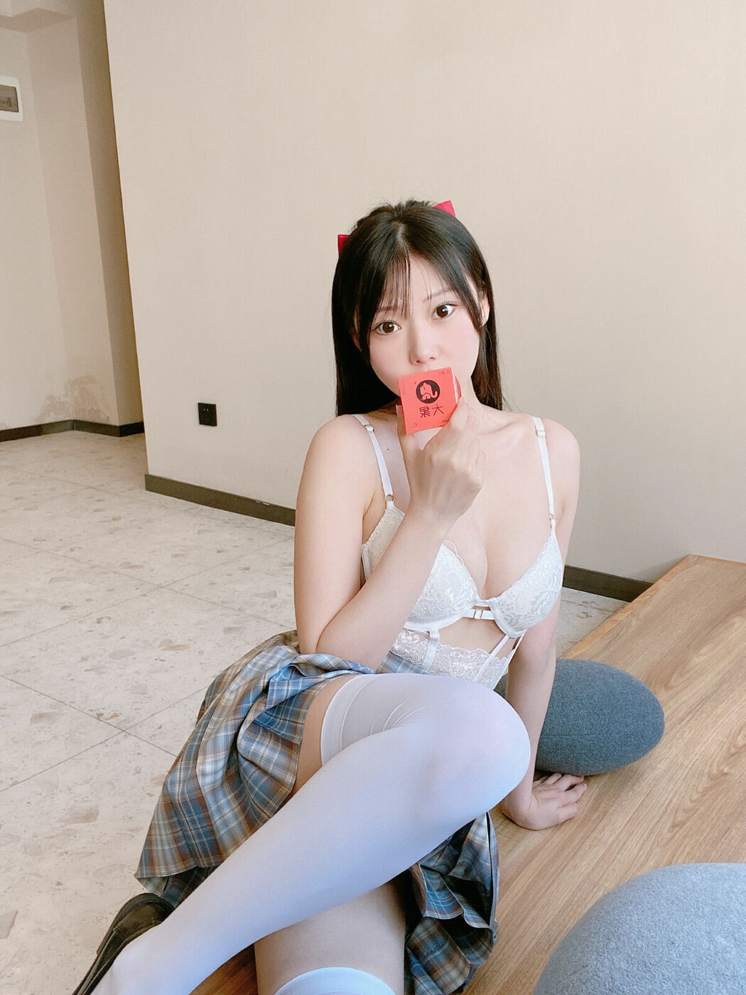 Coser@香草喵露露 – 大象 JK格子裙 (31P)