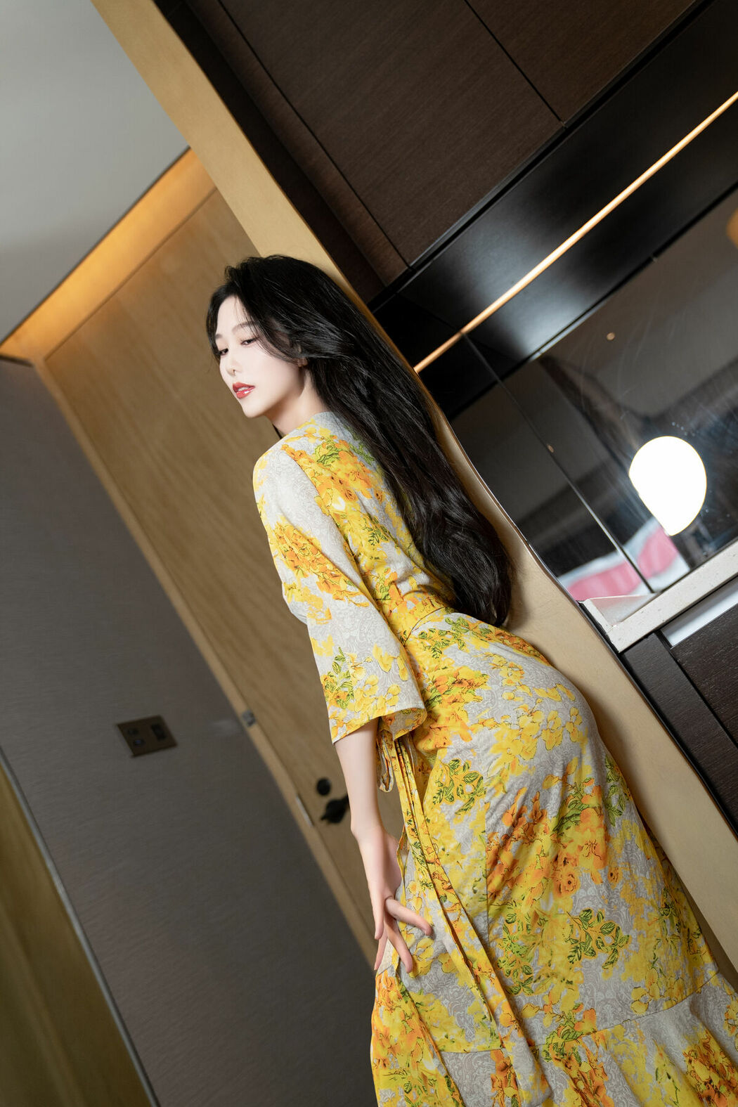 Coser@抖娘-利世 – 出轨人妻 Part01 (53P)