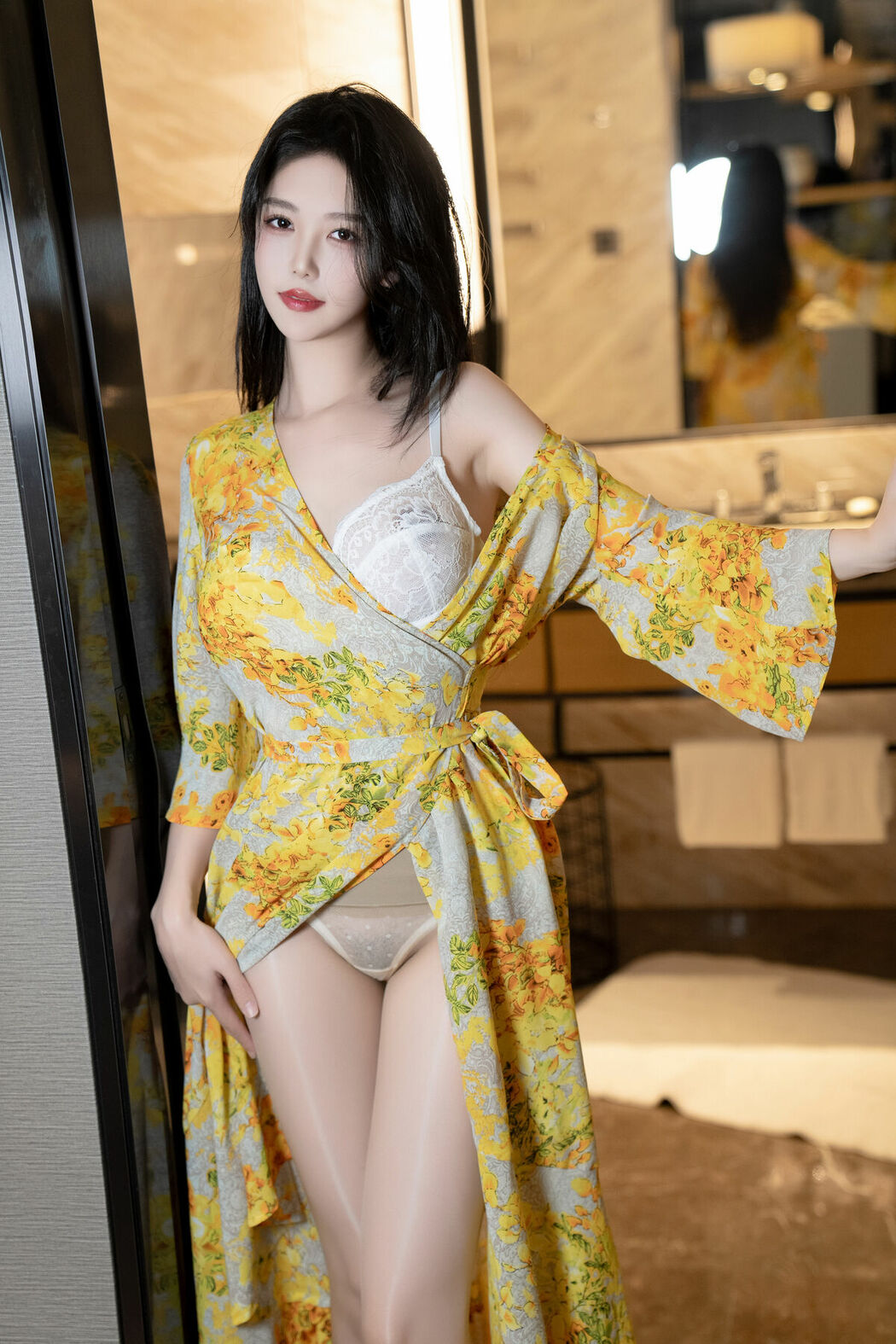 Coser@抖娘-利世 – 出轨人妻 Part01 (53P)