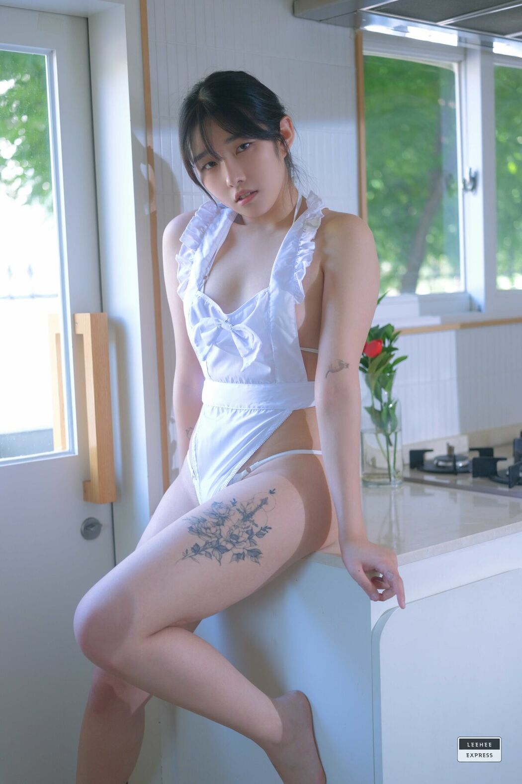 LE LEBE-176 Sonson 손손 (75P)