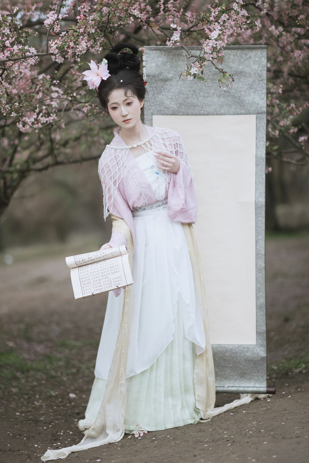 YiTuYu艺图语 Vol.9174 Fei Fei Xiang Bao Fu (36P)