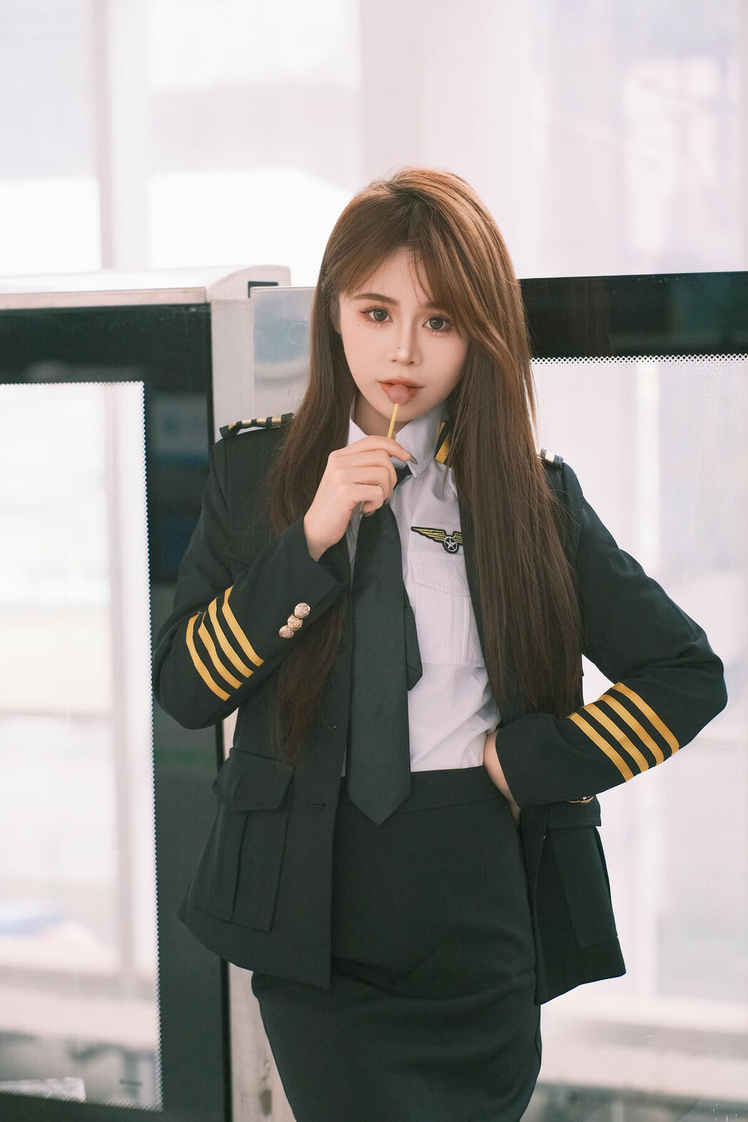 YiTuYu艺图语 Vol.9155 Pao Fu Xiao Fang (21P)