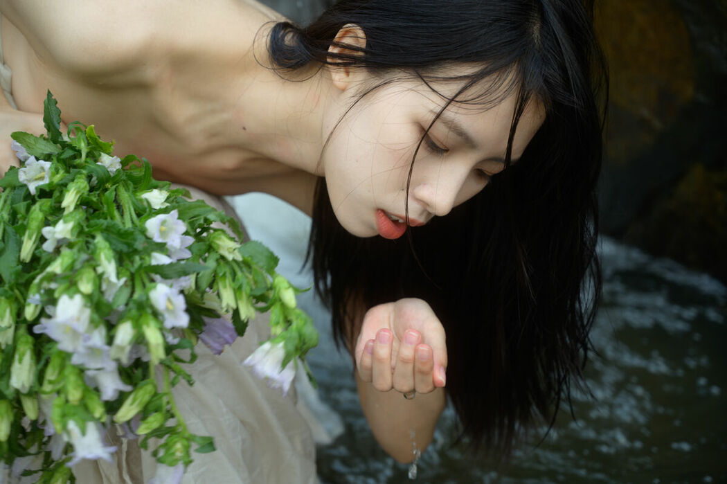 YiTuYu艺图语 Vol.9160 Bei Shang Tian Jiao (17P)