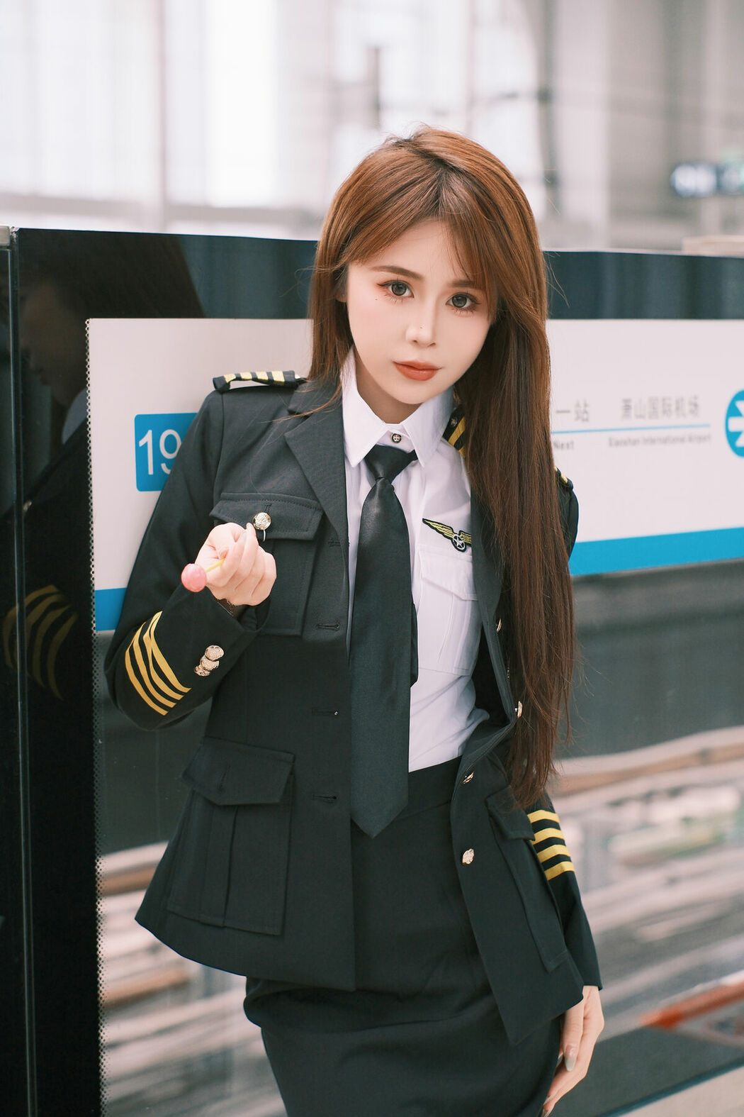 YiTuYu艺图语 Vol.9155 Pao Fu Xiao Fang (21P)