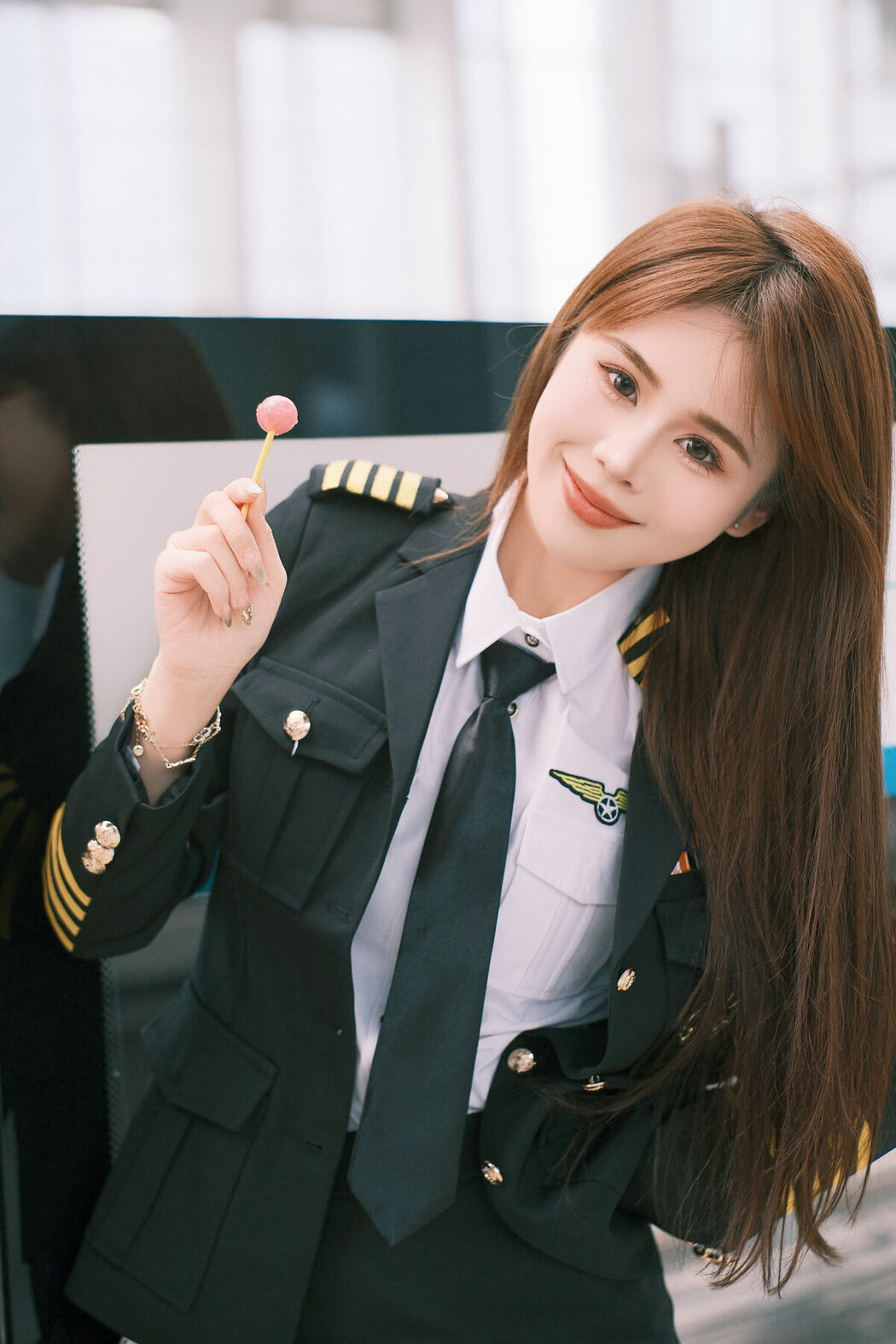 YiTuYu艺图语 Vol.9155 Pao Fu Xiao Fang (21P)