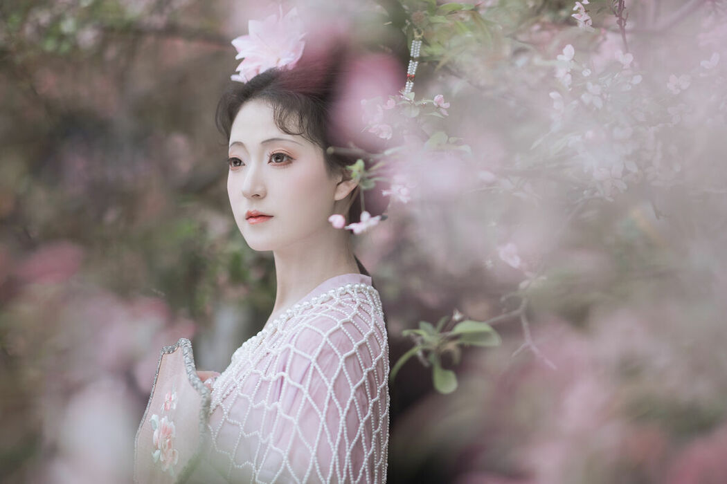 YiTuYu艺图语 Vol.9174 Fei Fei Xiang Bao Fu (36P)