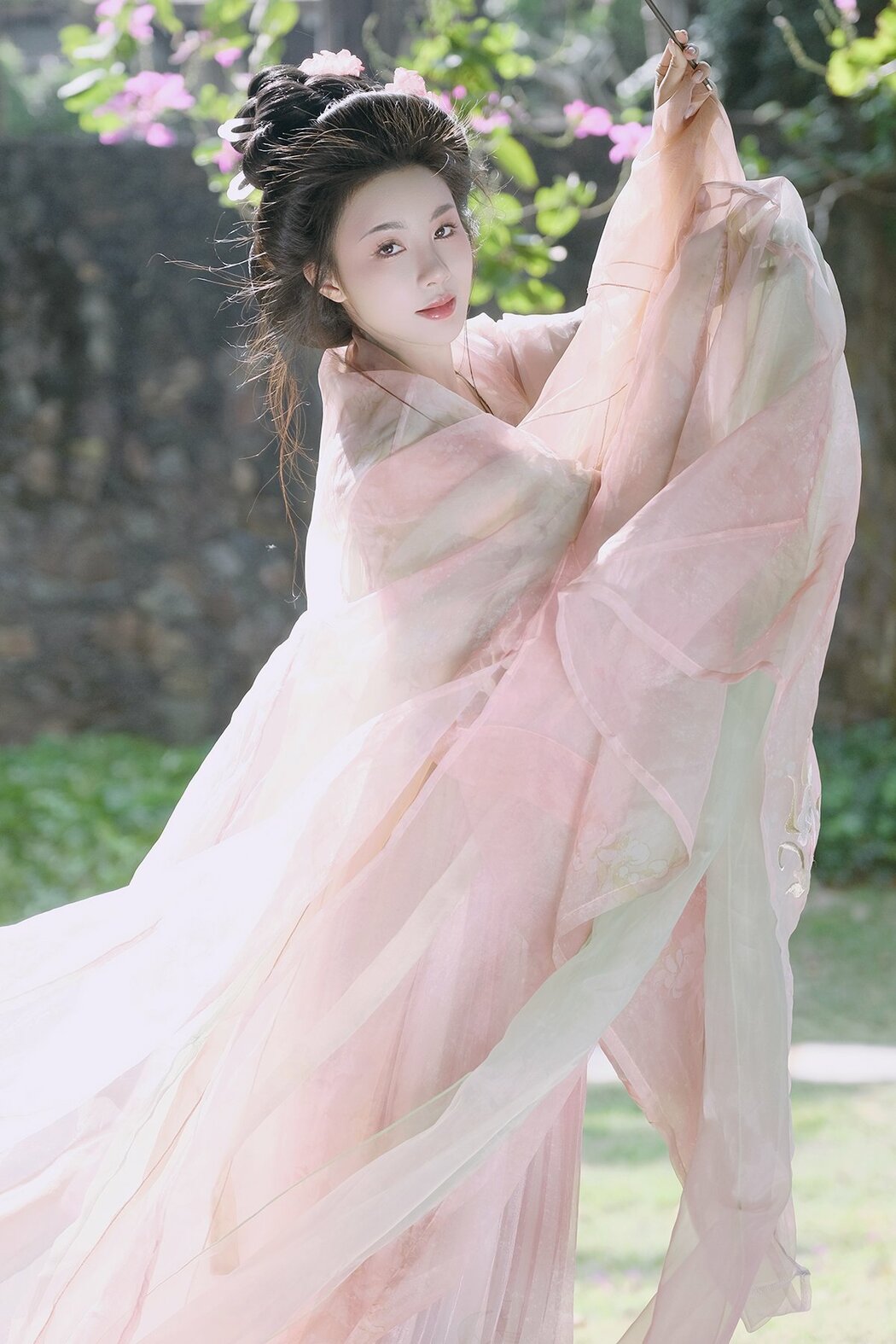 YiTuYu艺图语 Vol.9169 Xiao Guan (20P) Cover Photo