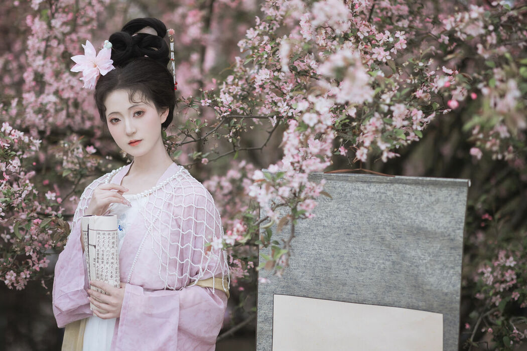 YiTuYu艺图语 Vol.9174 Fei Fei Xiang Bao Fu (36P)