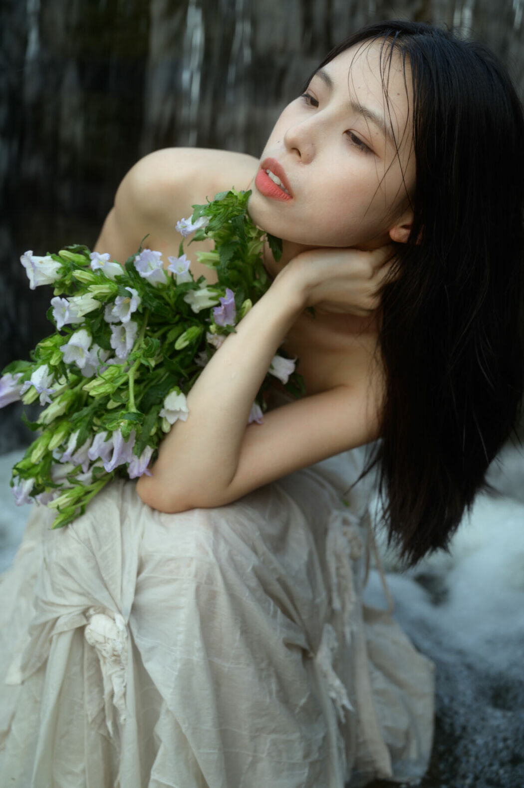 YiTuYu艺图语 Vol.9160 Bei Shang Tian Jiao (17P)