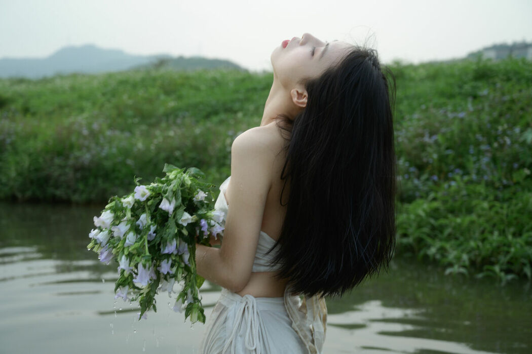 YiTuYu艺图语 Vol.9160 Bei Shang Tian Jiao (17P)