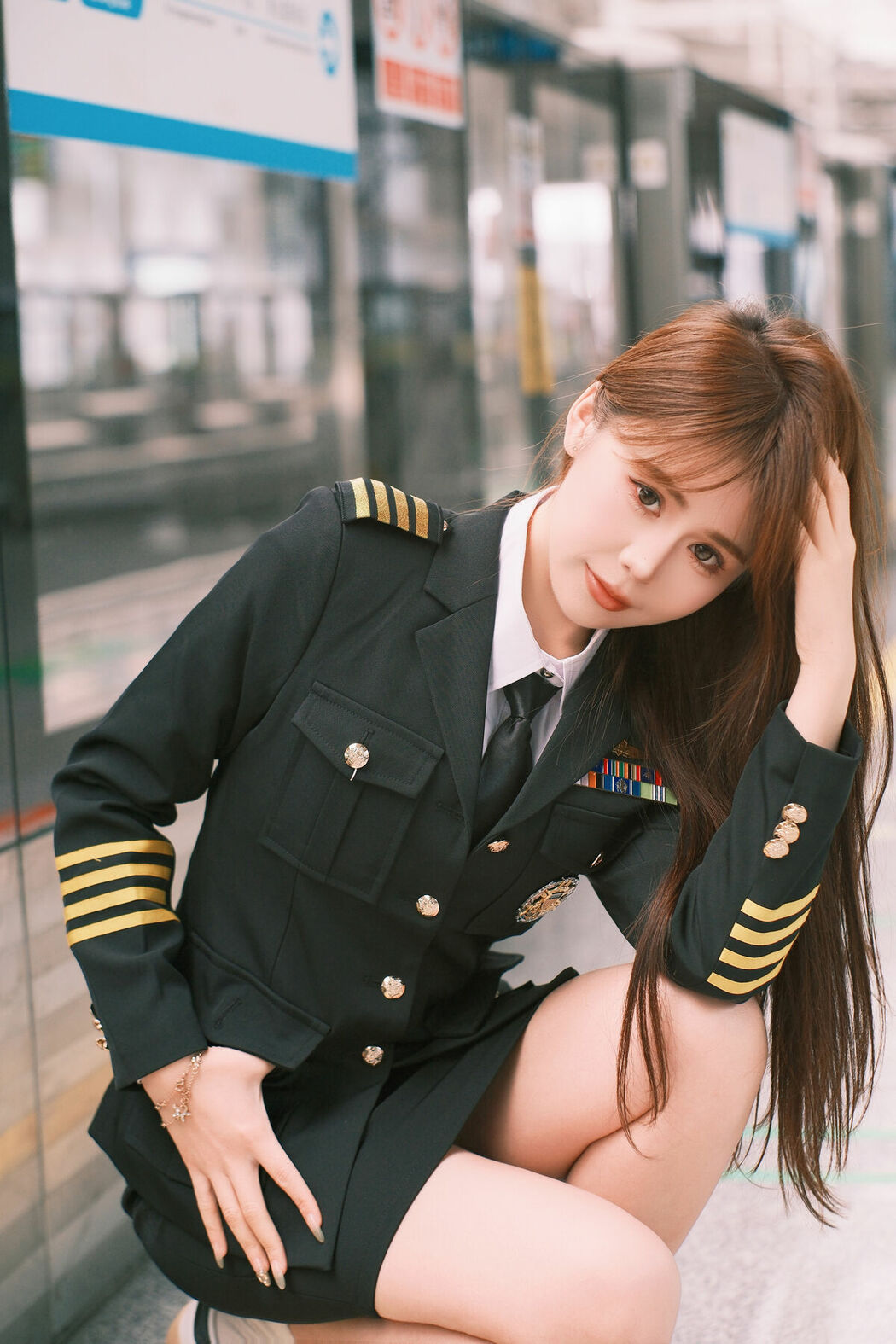 YiTuYu艺图语 Vol.9155 Pao Fu Xiao Fang (21P)