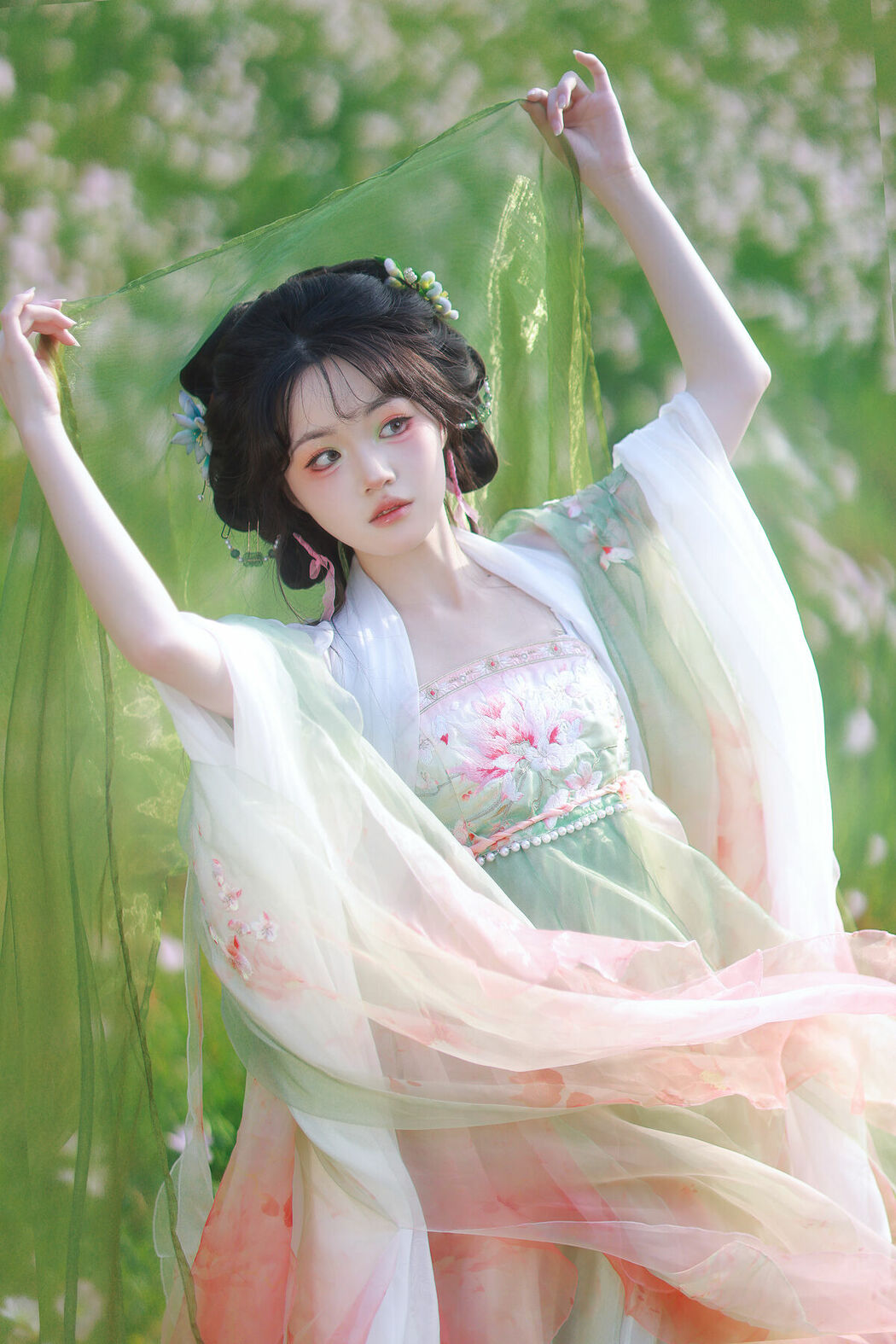 YiTuYu艺图语 Vol.9171 Xian Luo (14P)