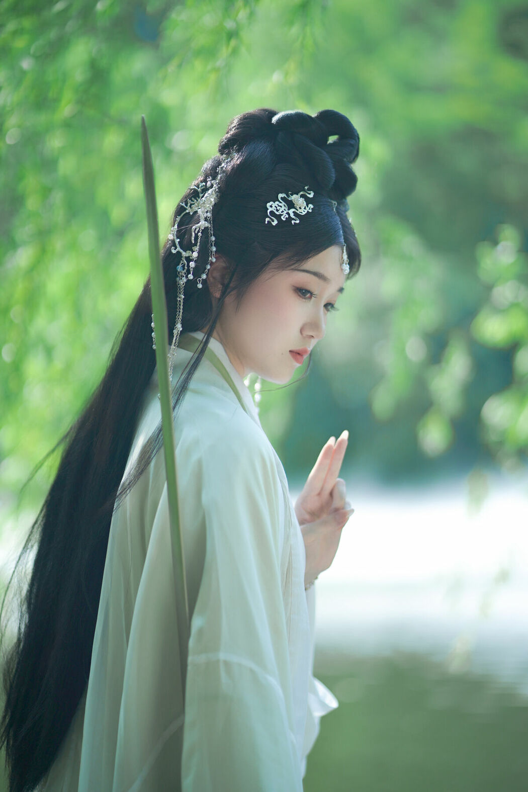 YiTuYu艺图语 Vol.9168 Zi Yu He Dian Tian De Ya (14P)