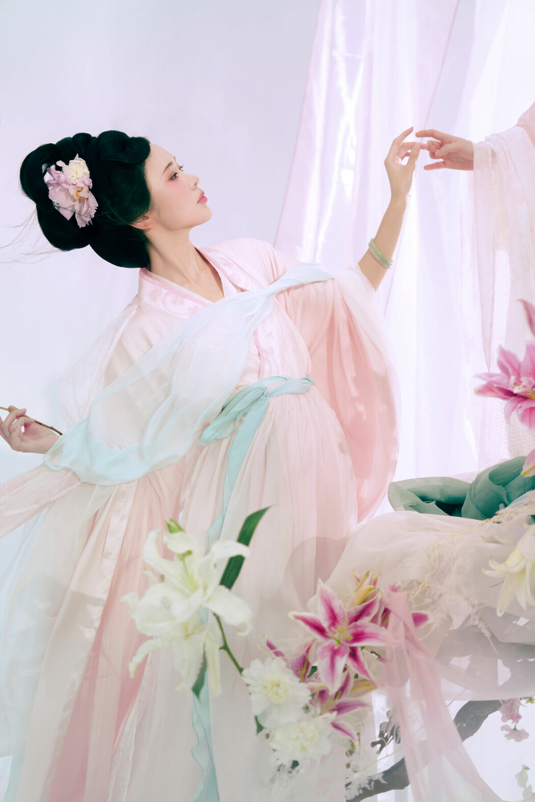 YiTuYu艺图语 Vol.9165 Tao Chi (32P)