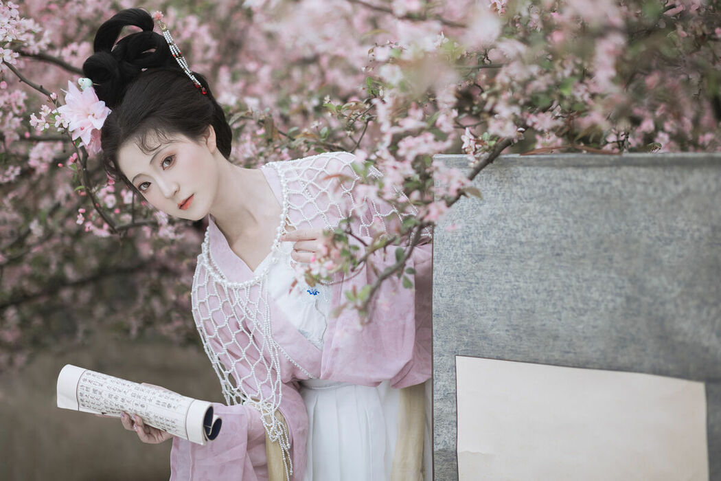 YiTuYu艺图语 Vol.9174 Fei Fei Xiang Bao Fu (36P)