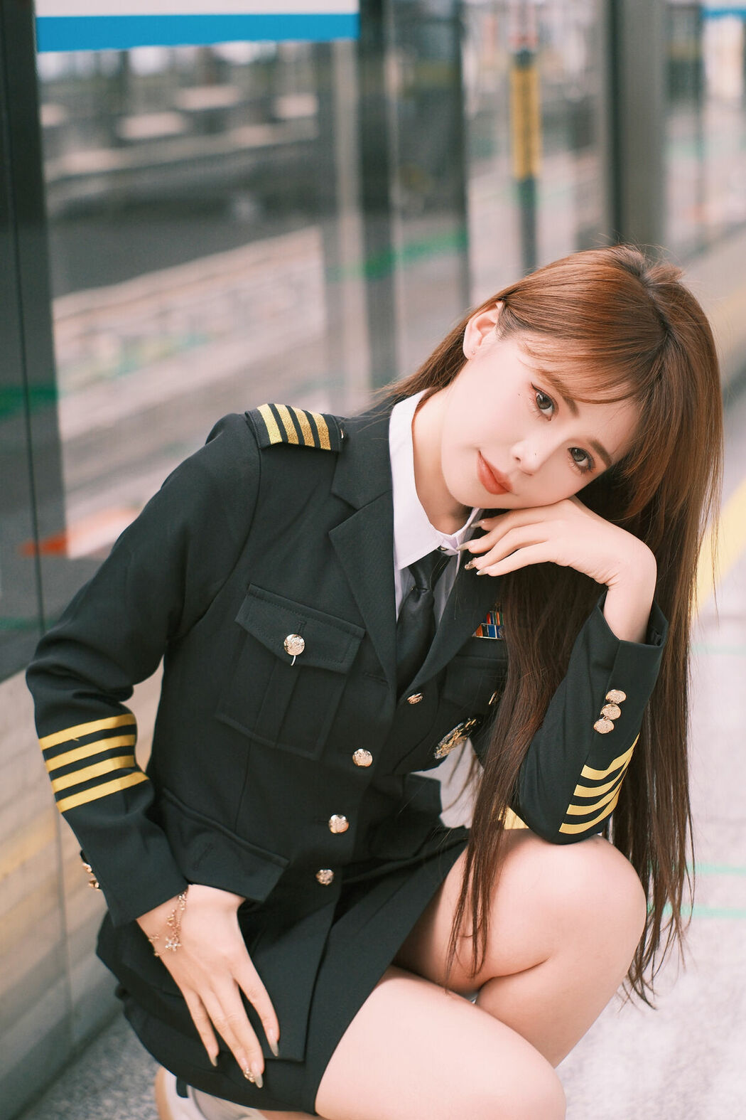 YiTuYu艺图语 Vol.9155 Pao Fu Xiao Fang (21P)